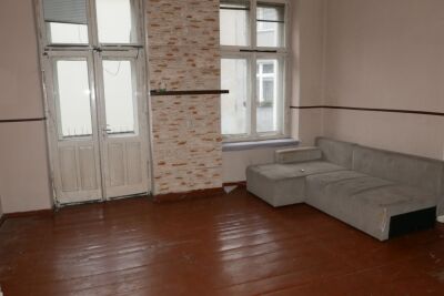 3 pokoje Śródmieście II piętro- Prywatna kamienica