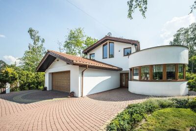 Rodzinny dom z ogrodem Wiśniowa Góra