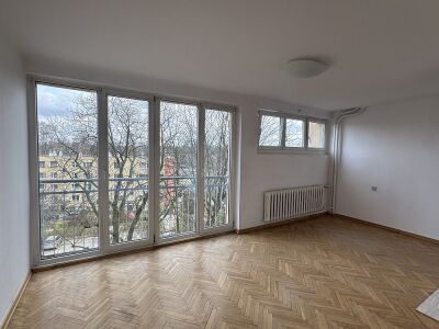 Doły - 10 min pieszo do ASP/ Kawalerka 26 m2