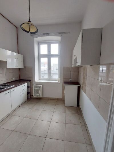 1- pokojowe Górna z CO gazowym- Prywatna kamienica